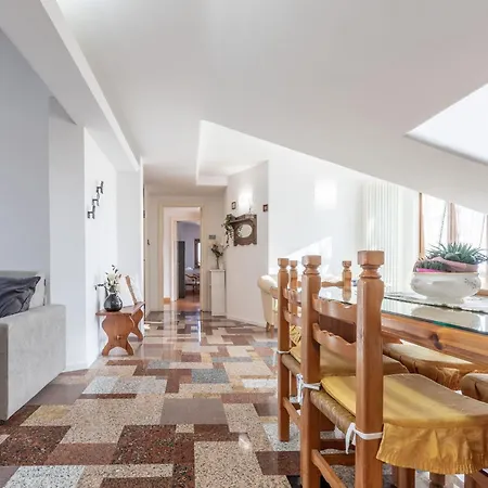 Italian Experience- Altomare Daire *