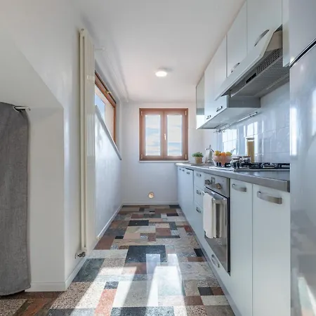 Italian Experience- Altomare * Porto SantʼElpidio